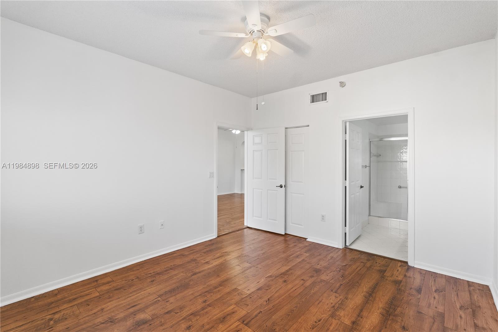 SOUTHAMPTON CONDOMINIUM - Residential