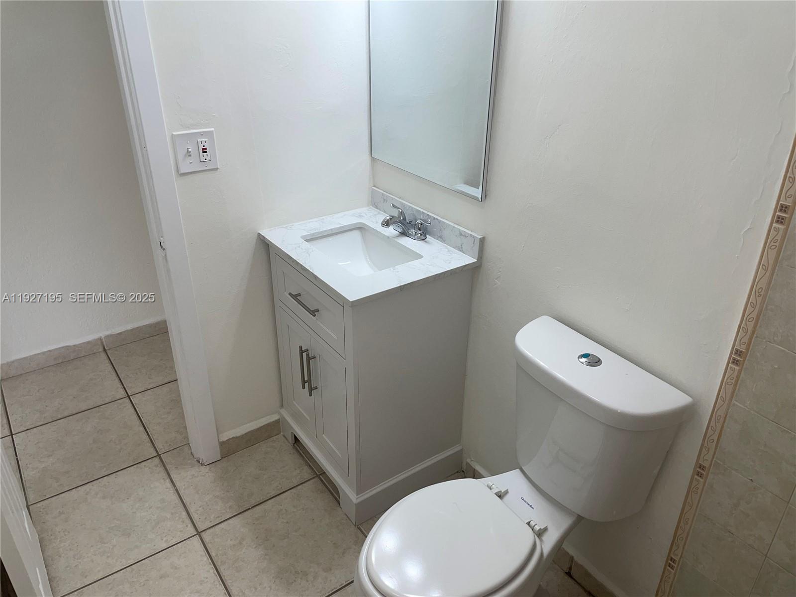 GREENGLADE VILLAS - Residential Lease