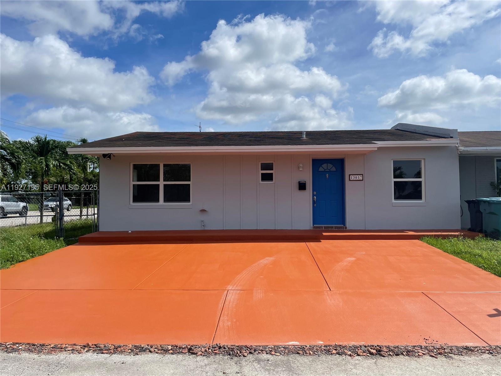 GREENGLADE VILLAS - Residential Lease