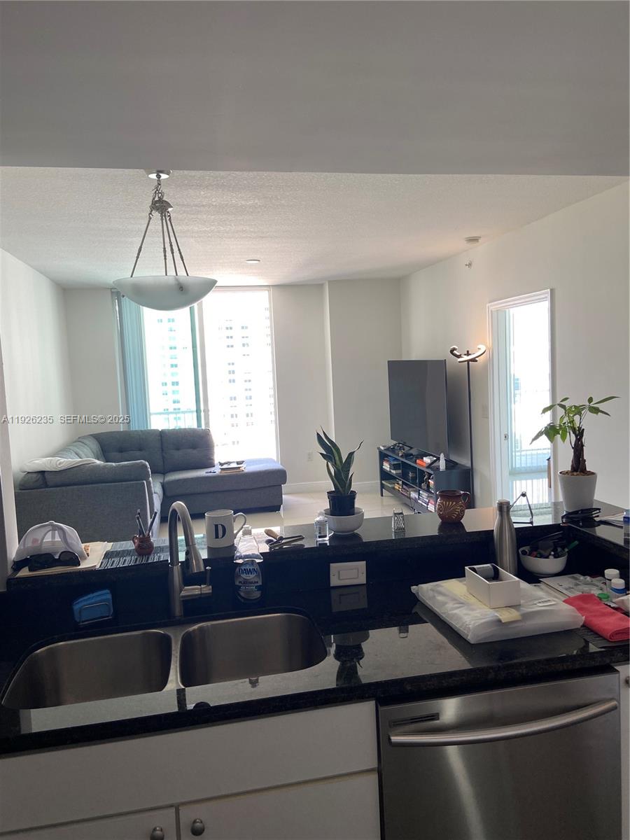 VUE AT BRICKELL CONDO - Residential Lease