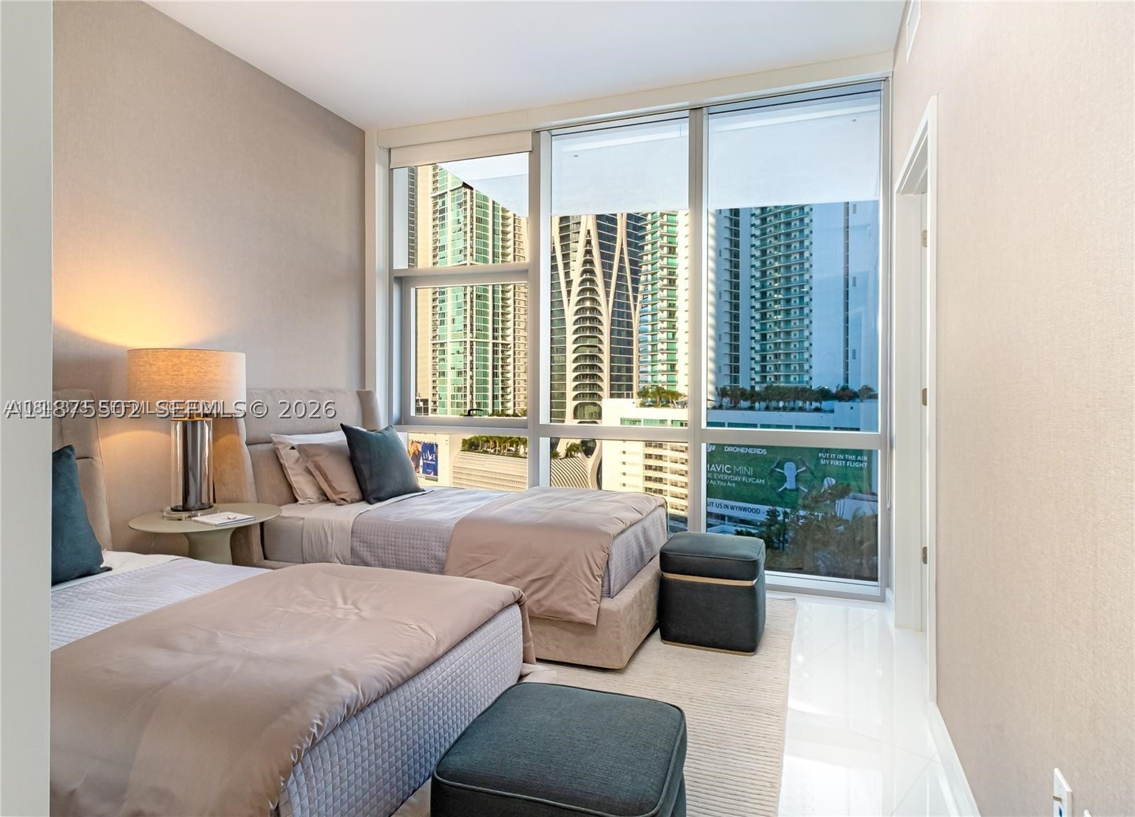 PARAMOUNT MIAMI WORLDCENT - Residential