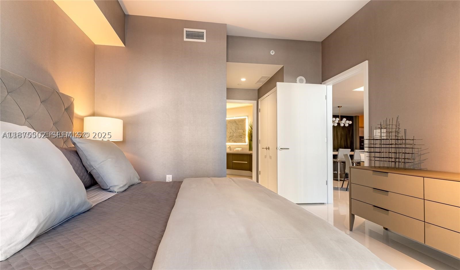 PARAMOUNT MIAMI WORLDCENT - Residential