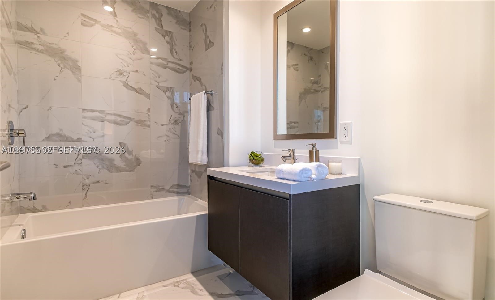 PARAMOUNT MIAMI WORLDCENT - Residential