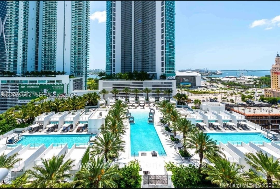PARAMOUNT MIAMI WORLDCENT - Residential