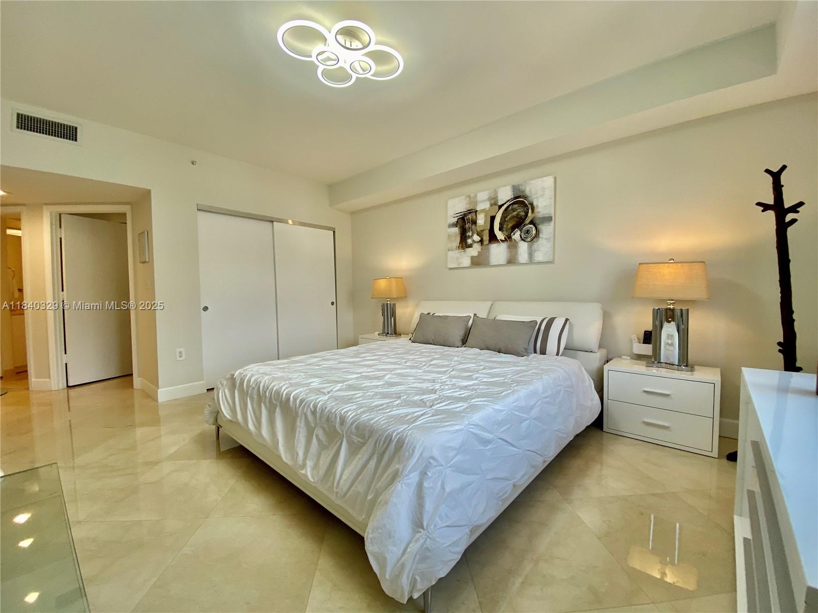 TURNBERRY VILLAGE SO TOWE - Residential