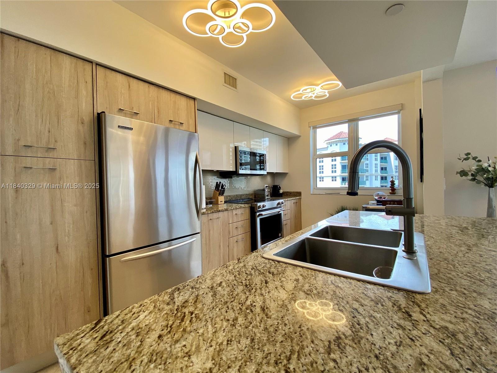 TURNBERRY VILLAGE SO TOWE - Residential