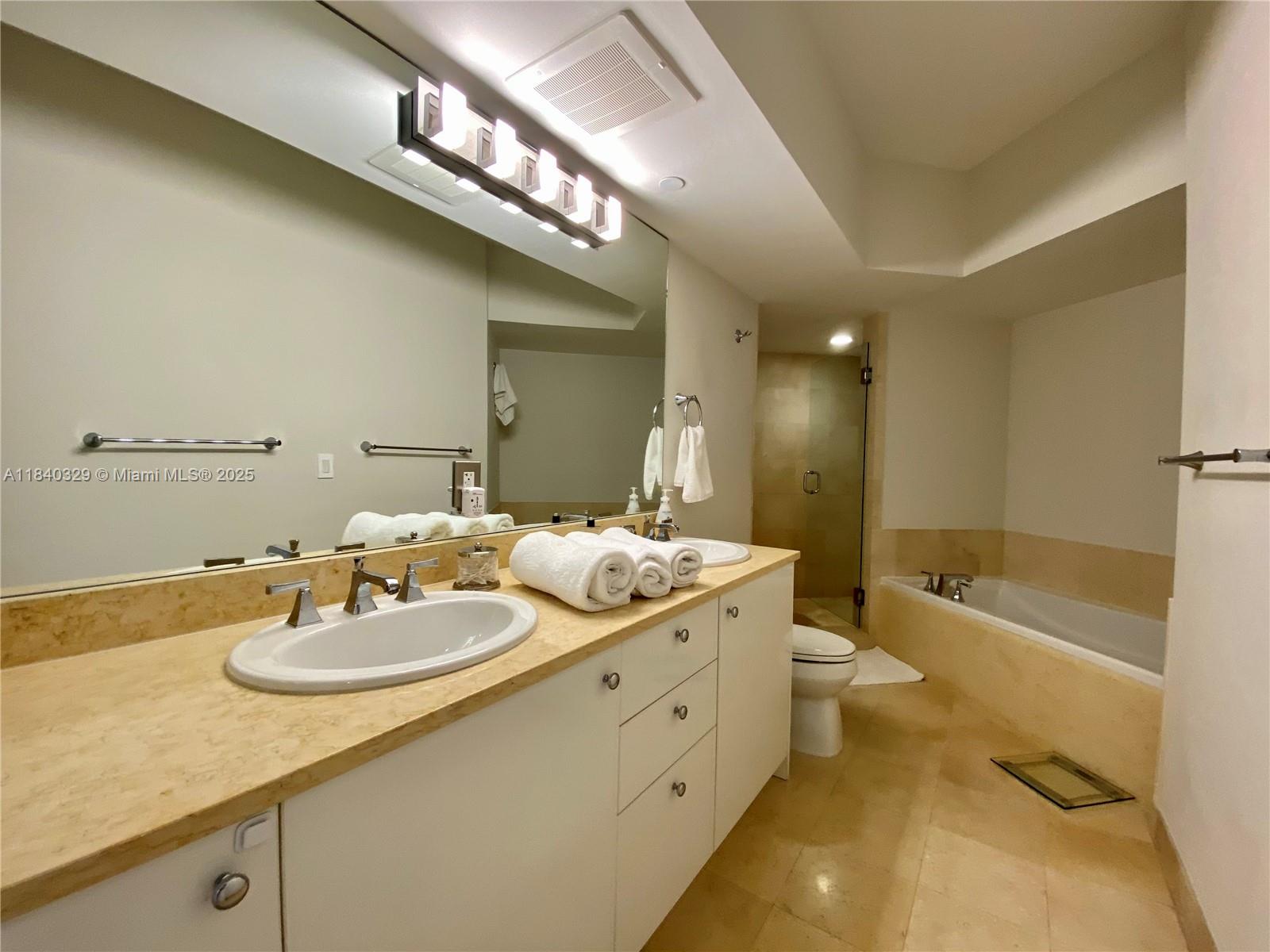 TURNBERRY VILLAGE SO TOWE - Residential