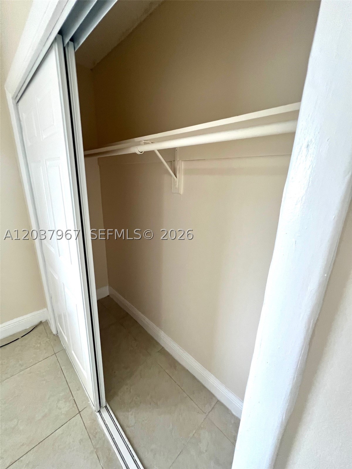 BISCAYNE HEIGHTS - Residential Lease