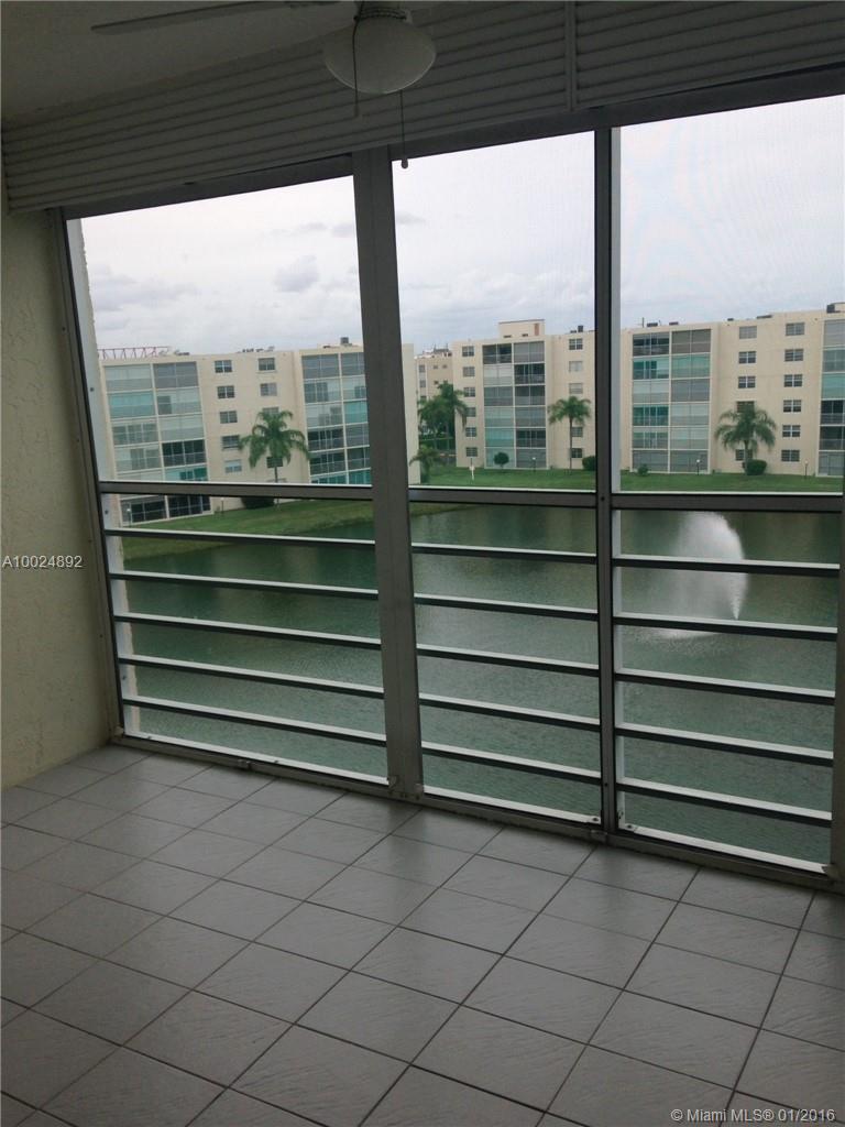MEADOWBROOK LAKES - Residential Lease