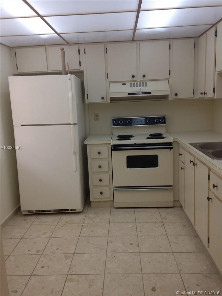 MEADOWBROOK LAKES - Residential Lease