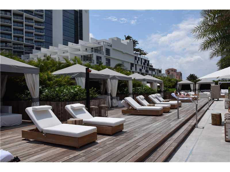RONEY PALACE CONDO - Residential Lease