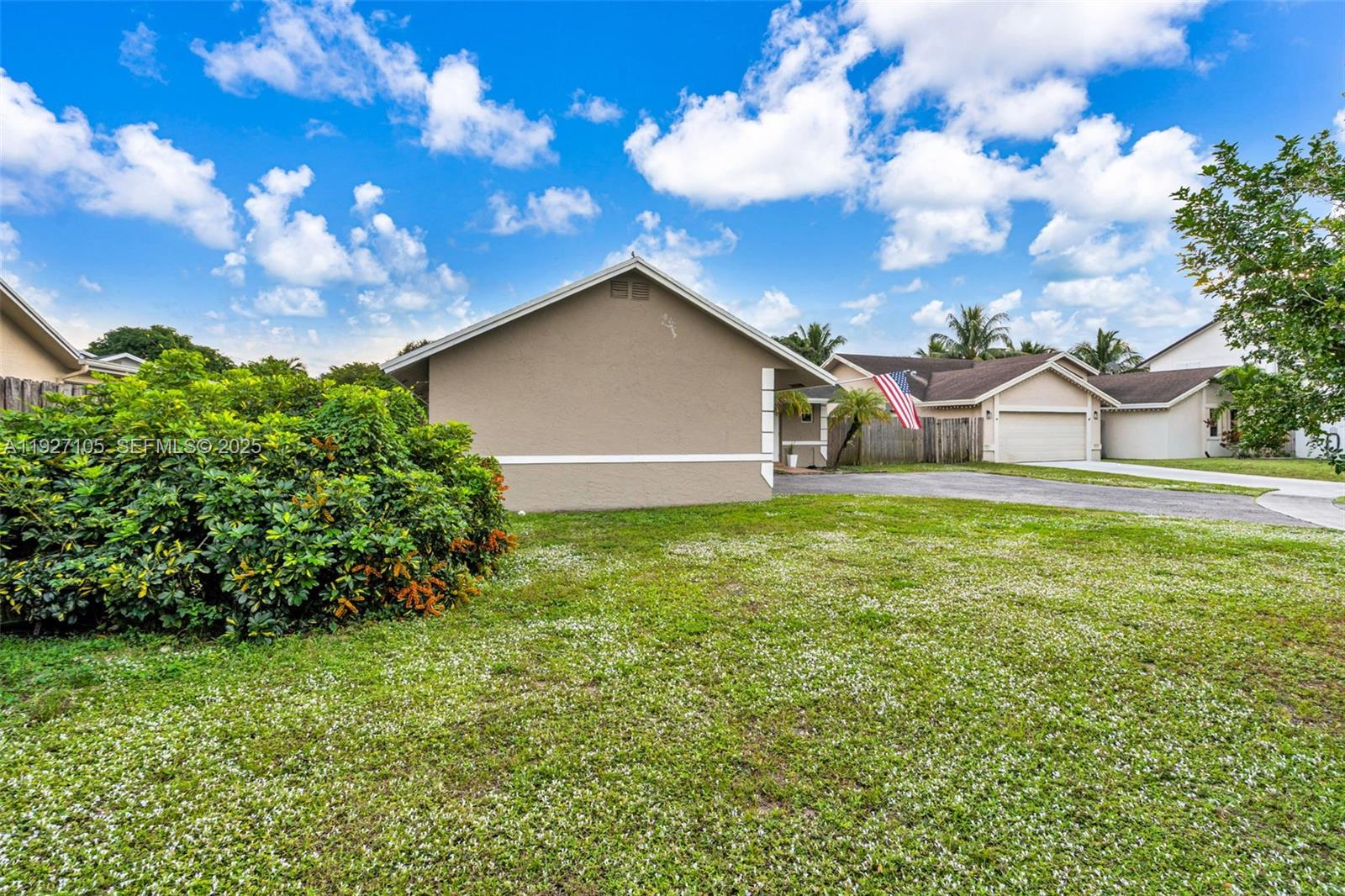 GATELAND ESTATES - Residential