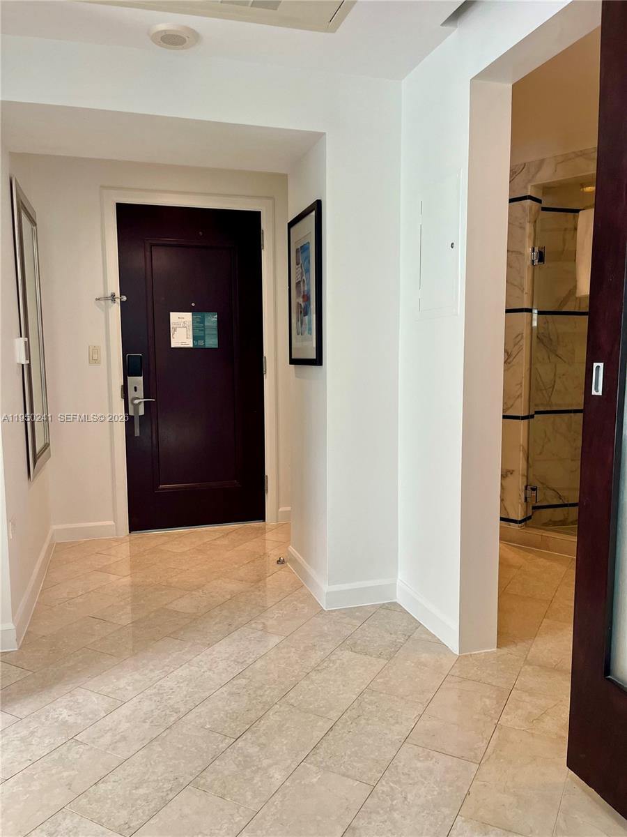 FONTAINEBLEAU III OCEAN C - Residential