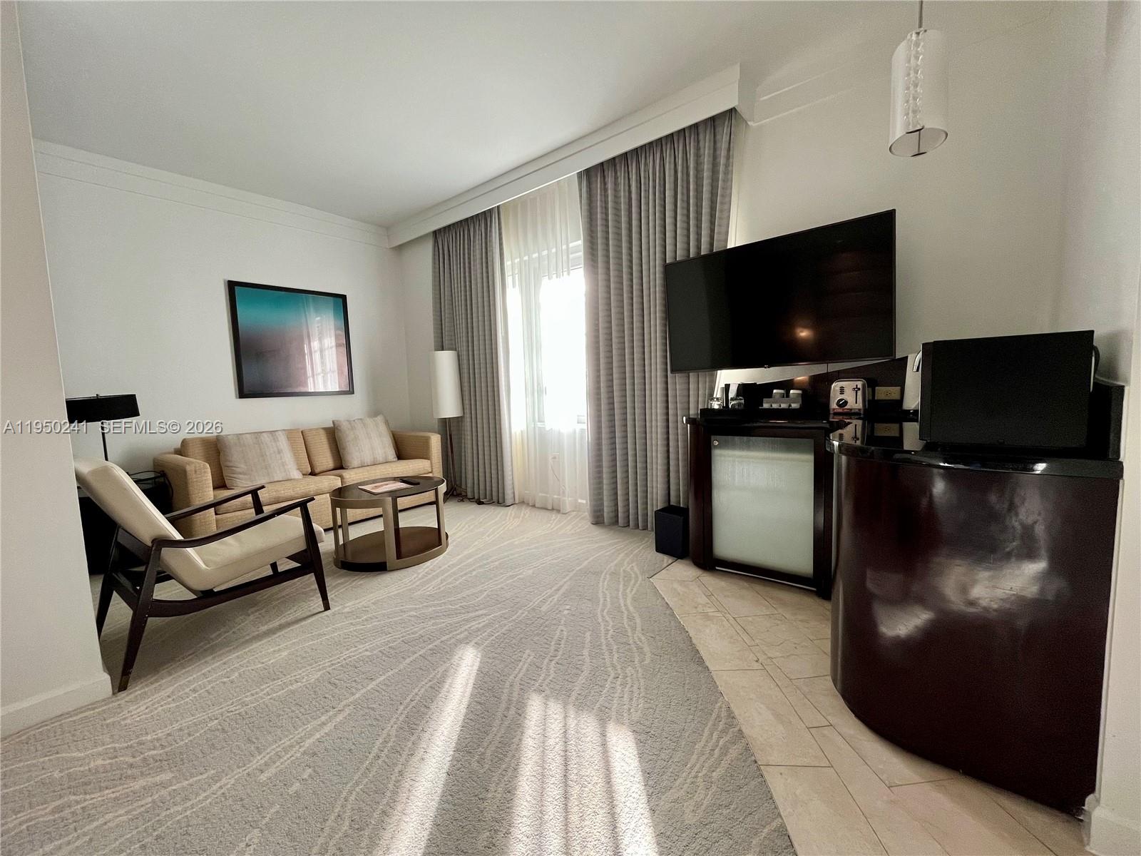 FONTAINEBLEAU III OCEAN C - Residential
