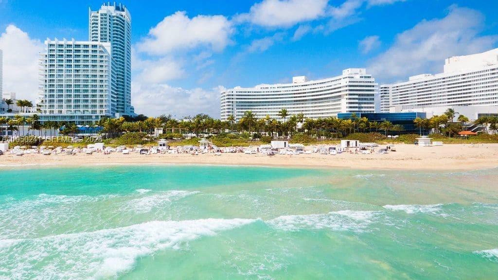 FONTAINEBLEAU III OCEAN C - Residential