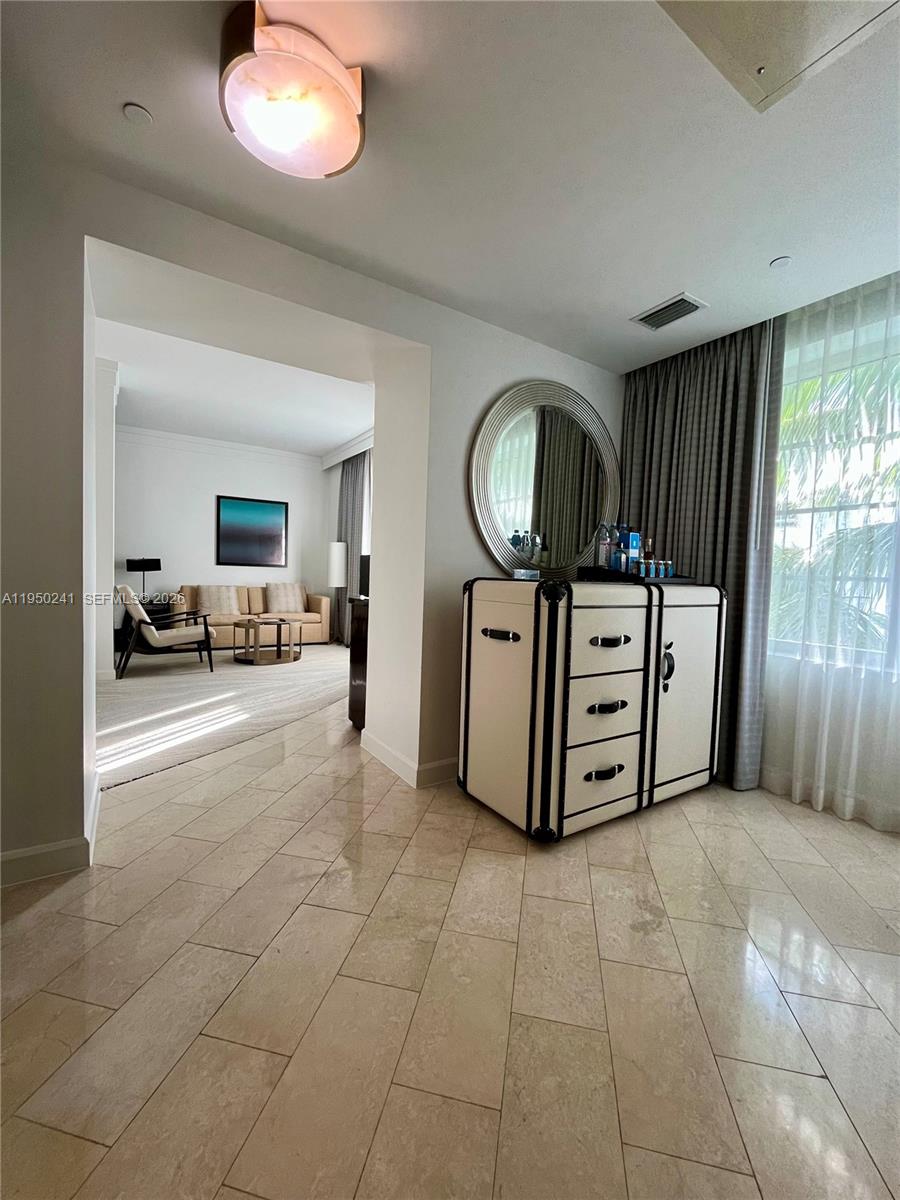 FONTAINEBLEAU III OCEAN C - Residential