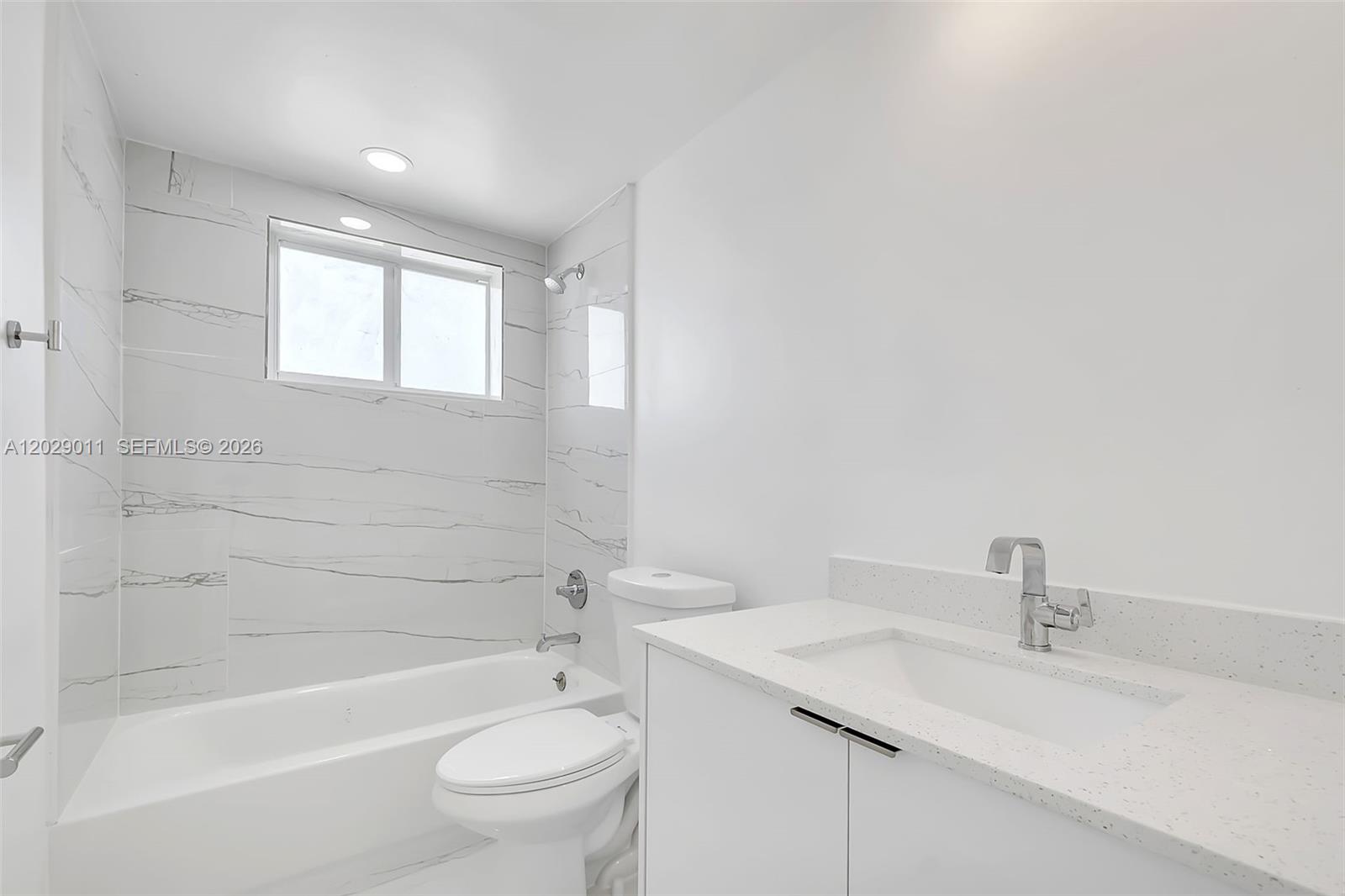 BLANTON PARK - Residential Lease