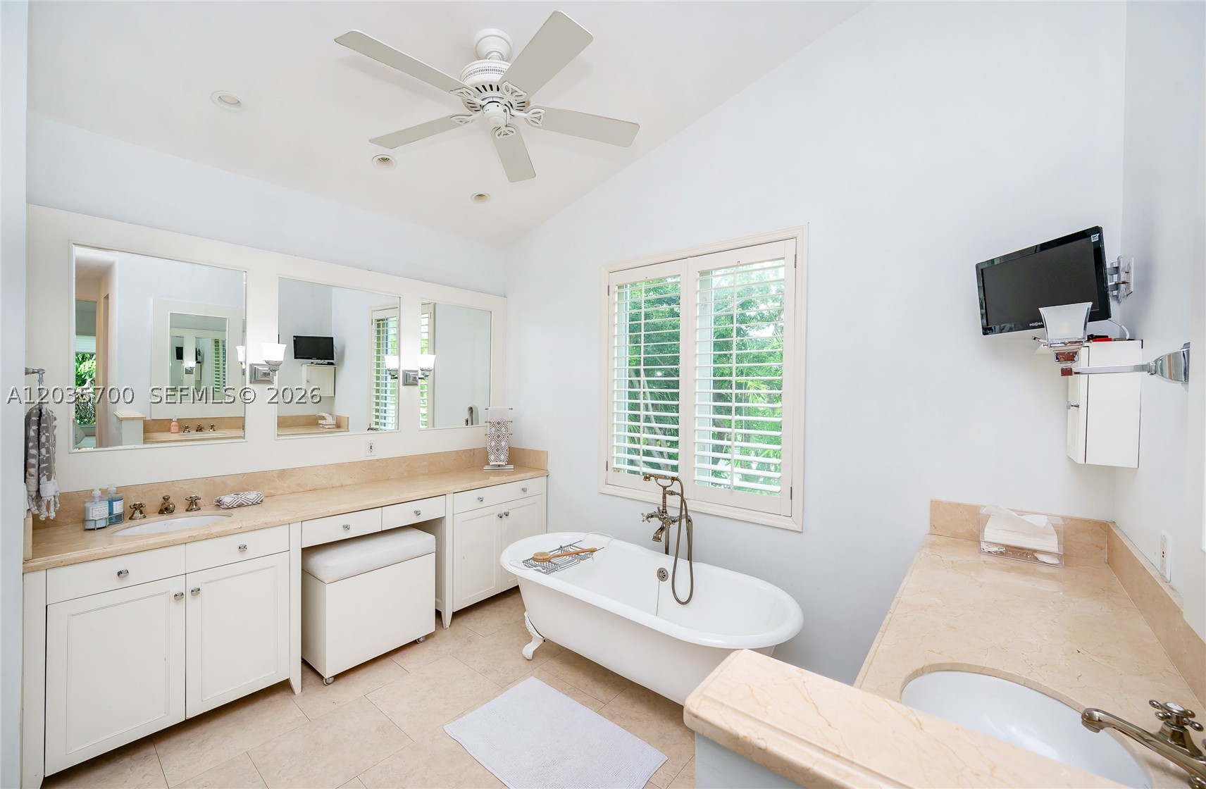 BISCAYNE KEY ESTATES - Residential