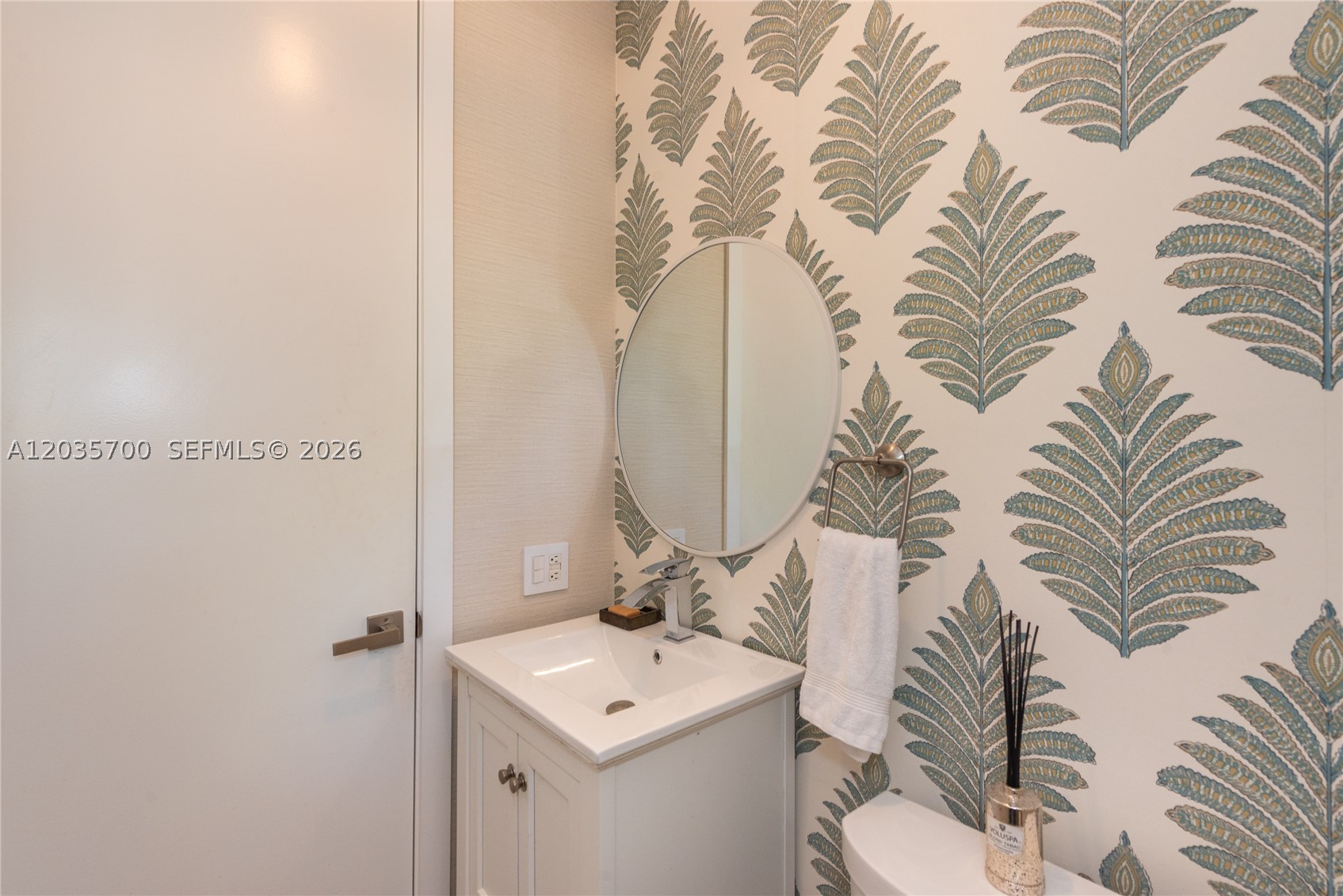 BISCAYNE KEY ESTATES - Residential