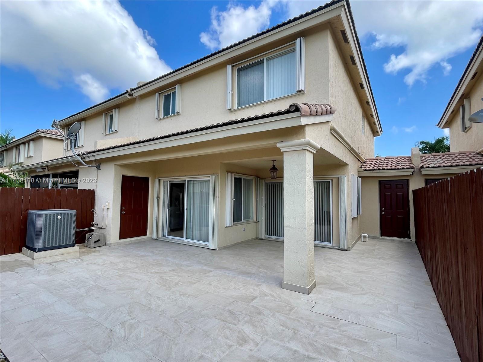 CONTINENTAL HOMES TOWNHOU - Residential Lease