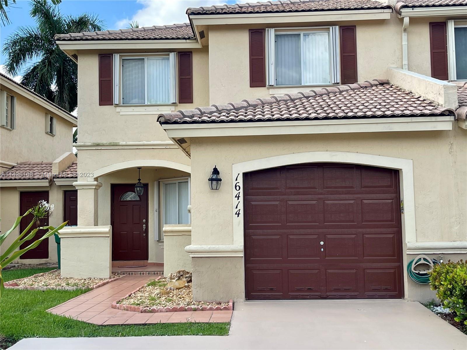 CONTINENTAL HOMES TOWNHOU - Residential Lease