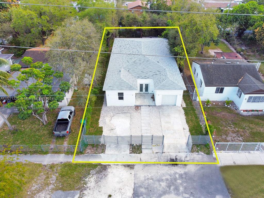 86TH STREET MANOR - Residential
