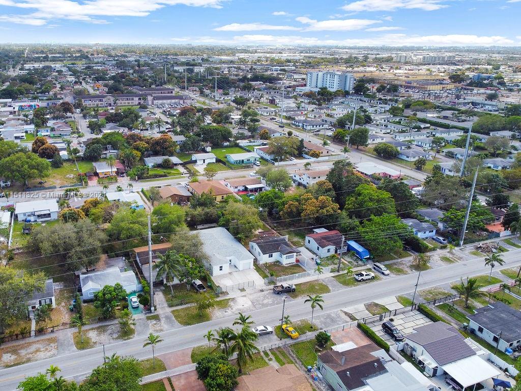 86TH STREET MANOR - Residential