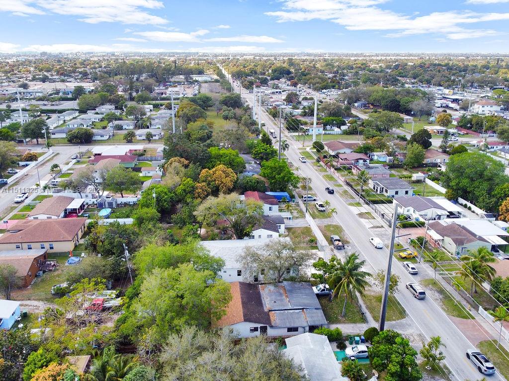 86TH STREET MANOR - Residential