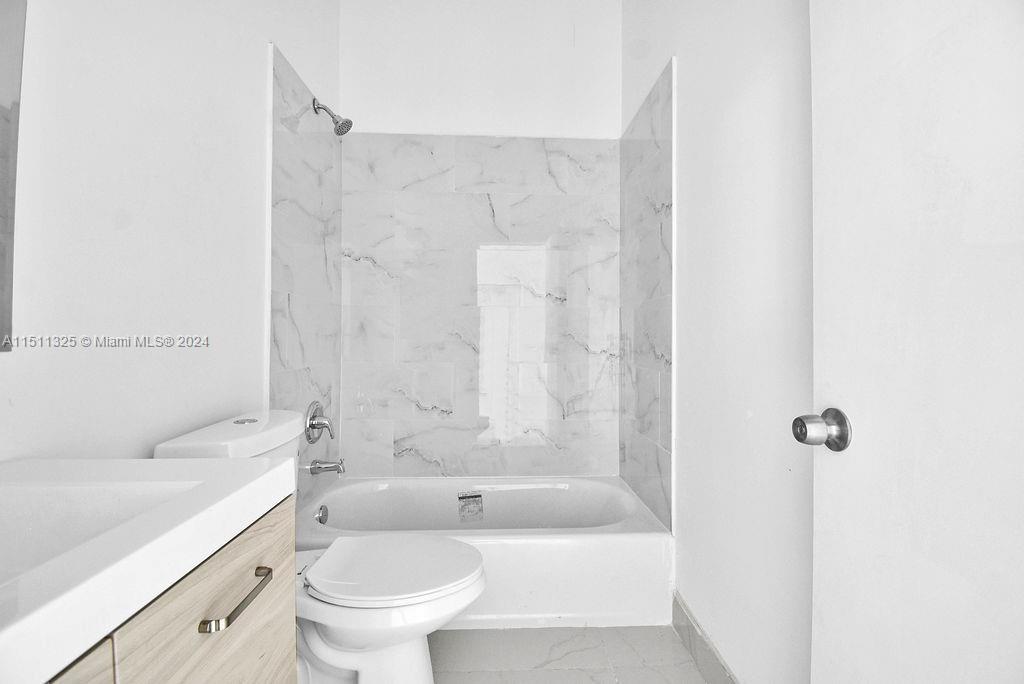 86TH STREET MANOR - Residential