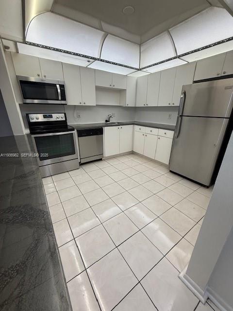 SAILBOAT CAY CONDO - Residential Lease