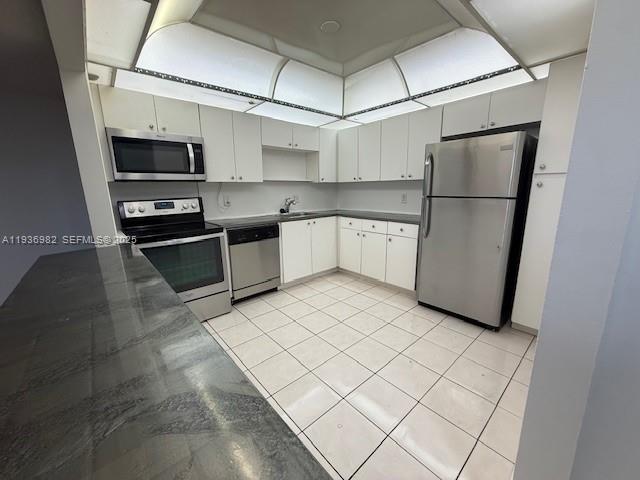 SAILBOAT CAY CONDO - Residential Lease