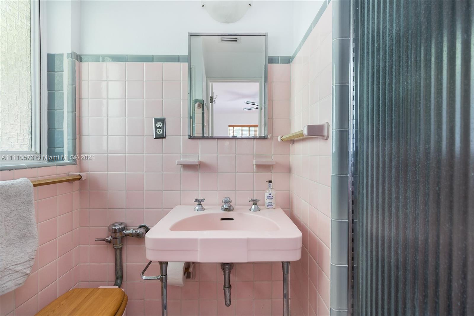 FLAMINGO TERRACE EXTENSIO - Residential