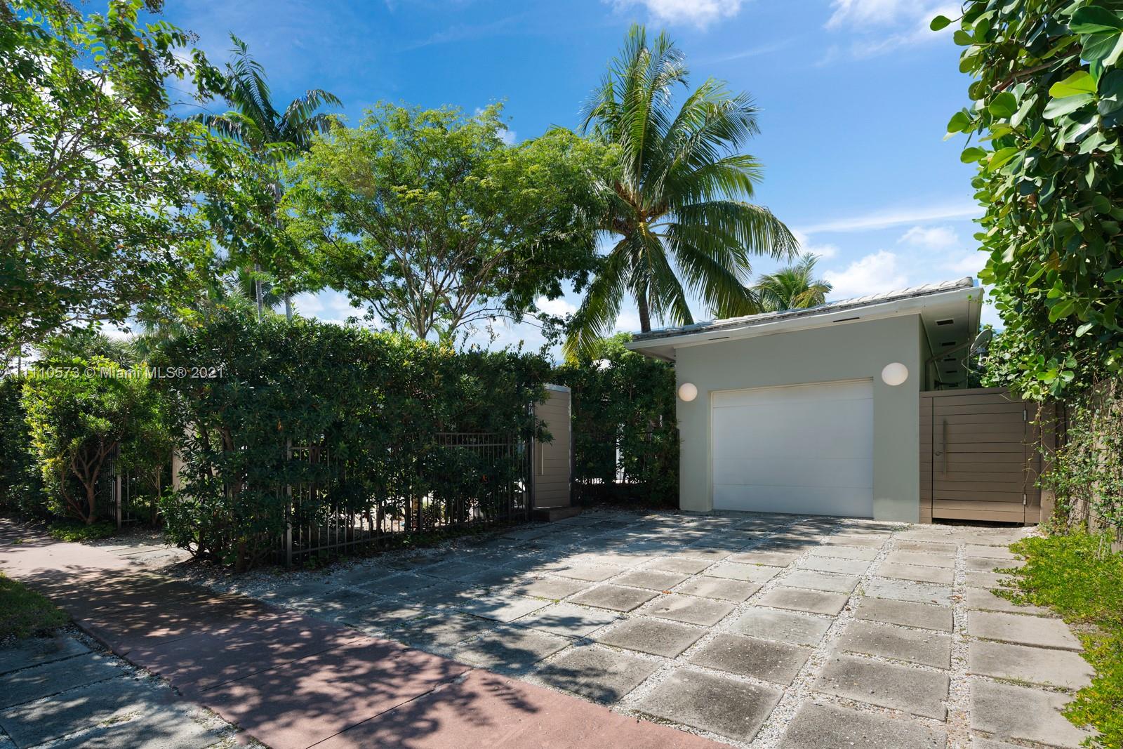 FLAMINGO TERRACE EXTENSIO - Residential