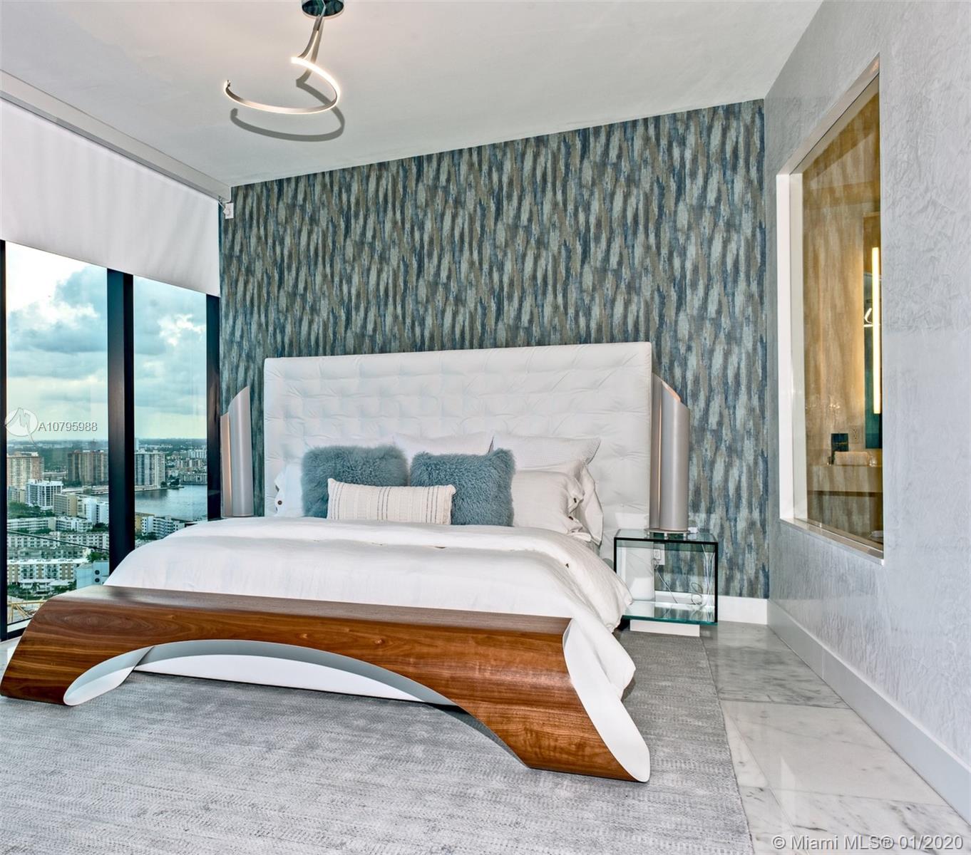 18555 COLLINS AVENUE COND - Residential