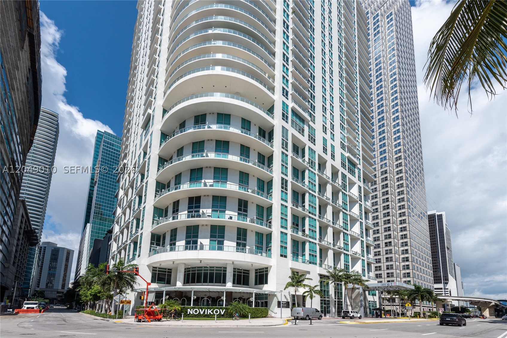MET 1 CONDO - Residential Lease