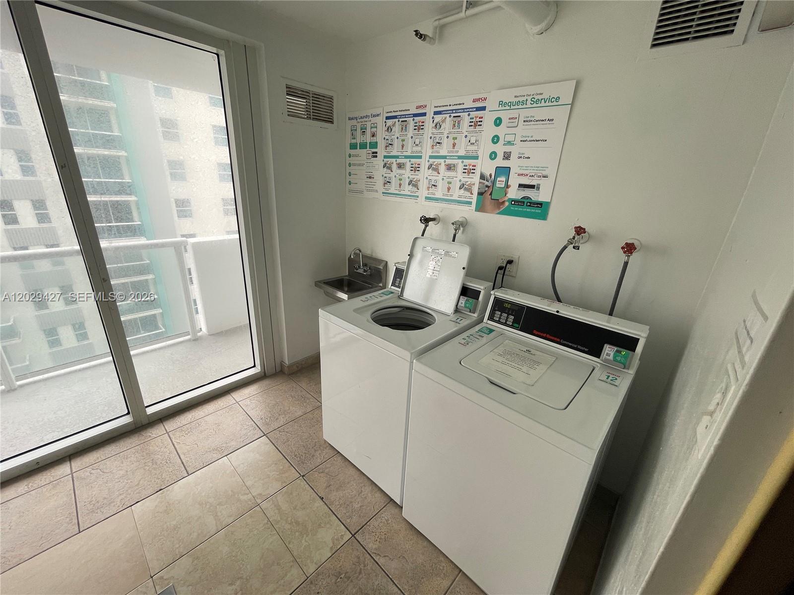 CARLISLE ON THE OCEAN CON - Residential