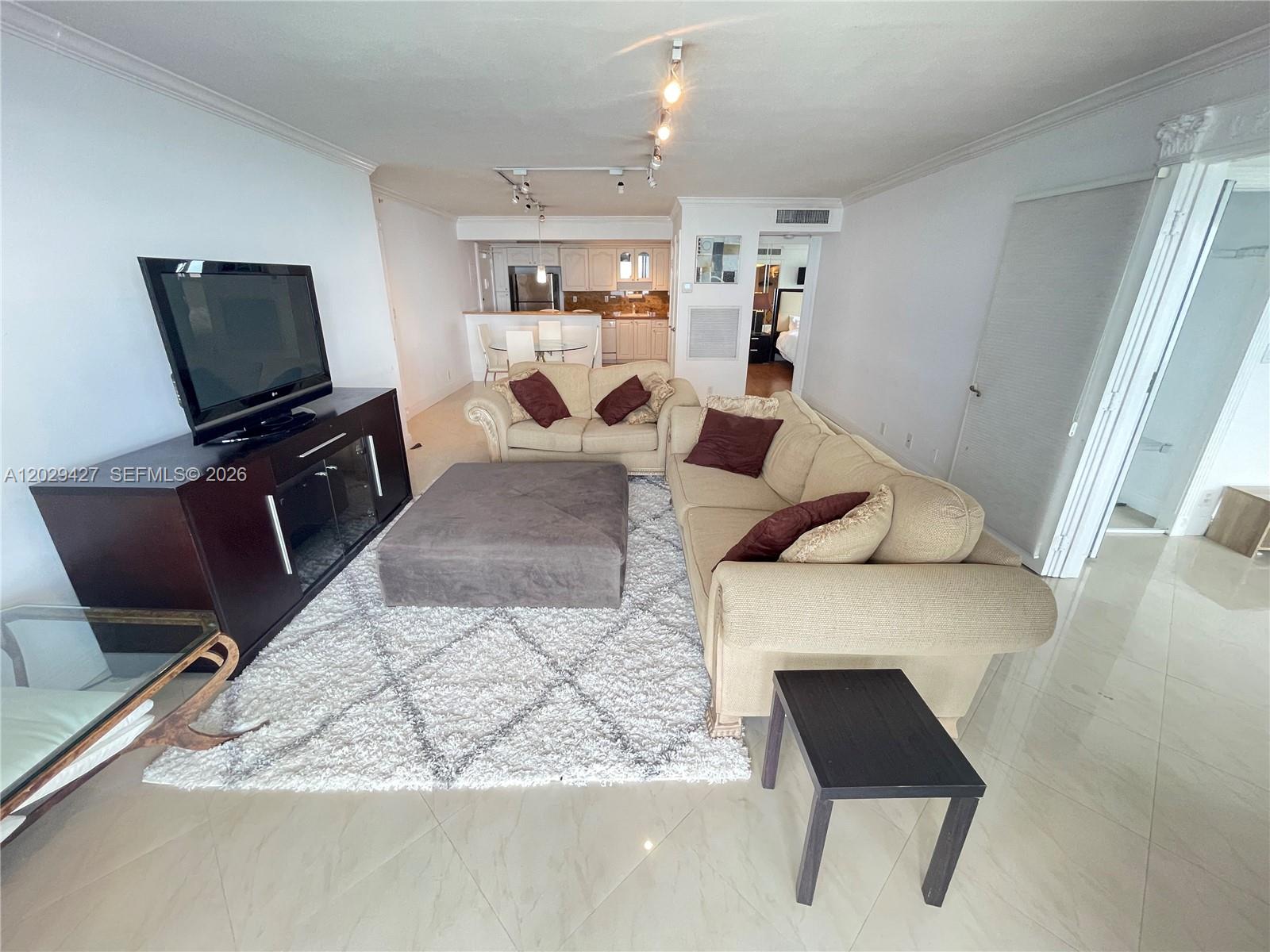CARLISLE ON THE OCEAN CON - Residential
