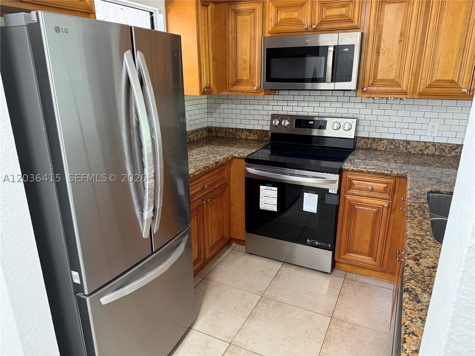 PALM BEACH PLACE CONDO - Residential Lease
