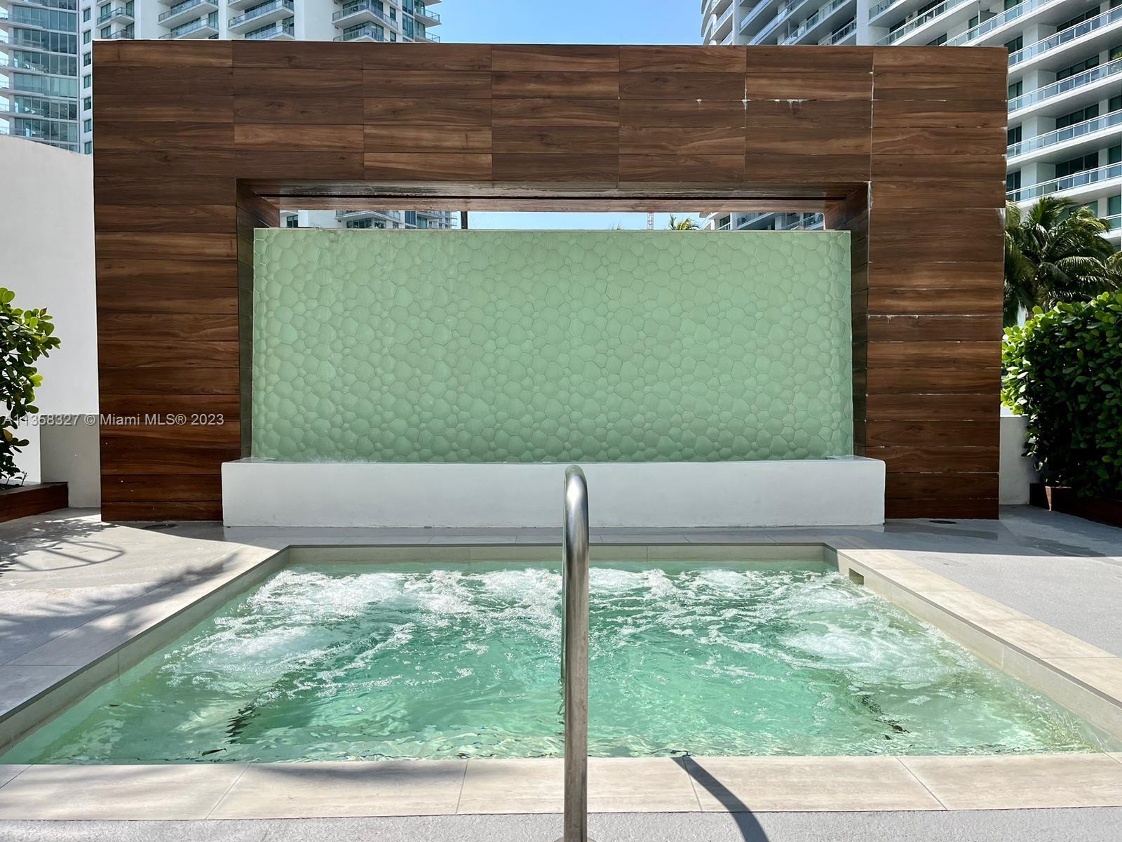WIND CONDO - Residential Lease