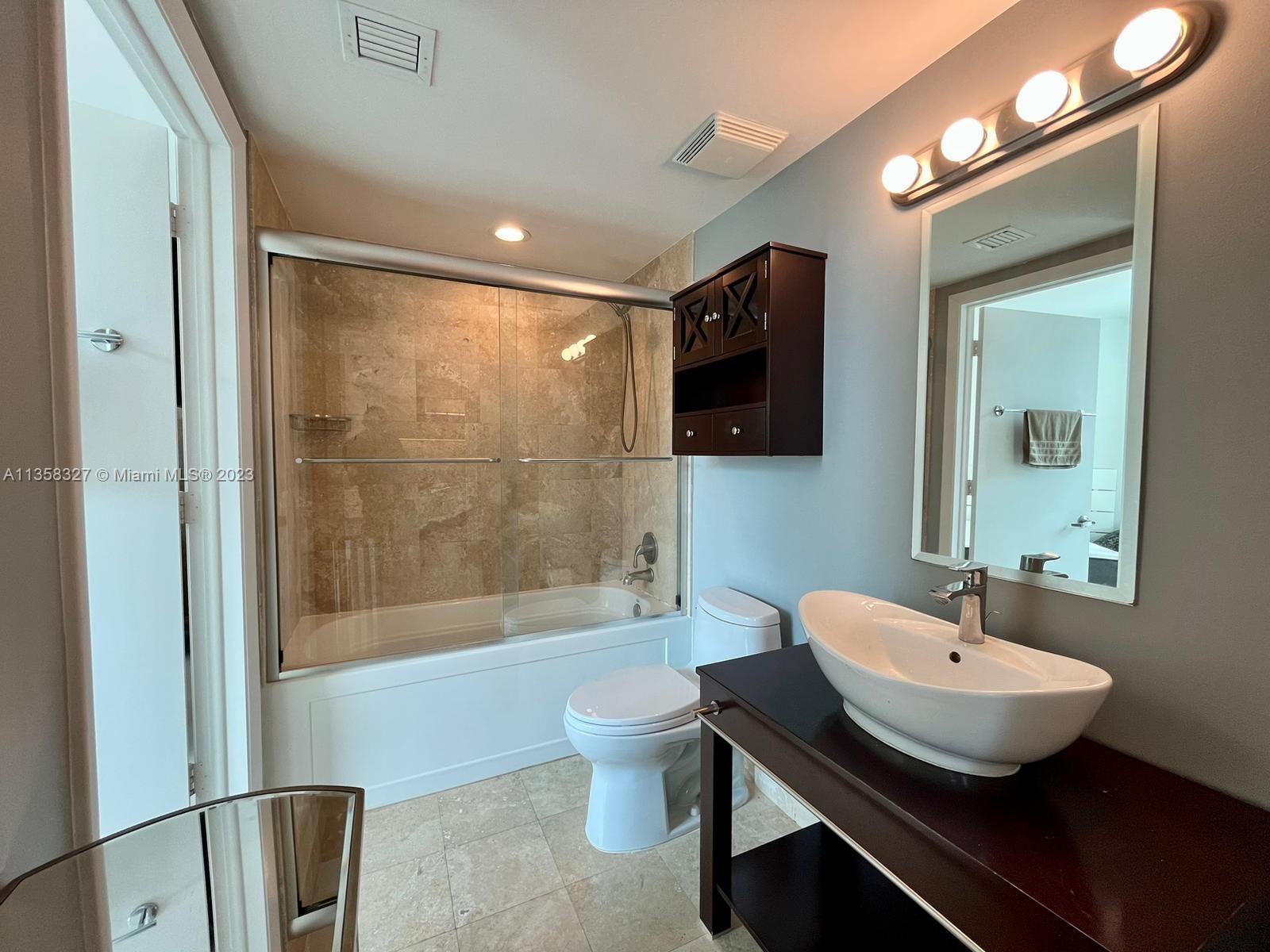 WIND CONDO - Residential Lease
