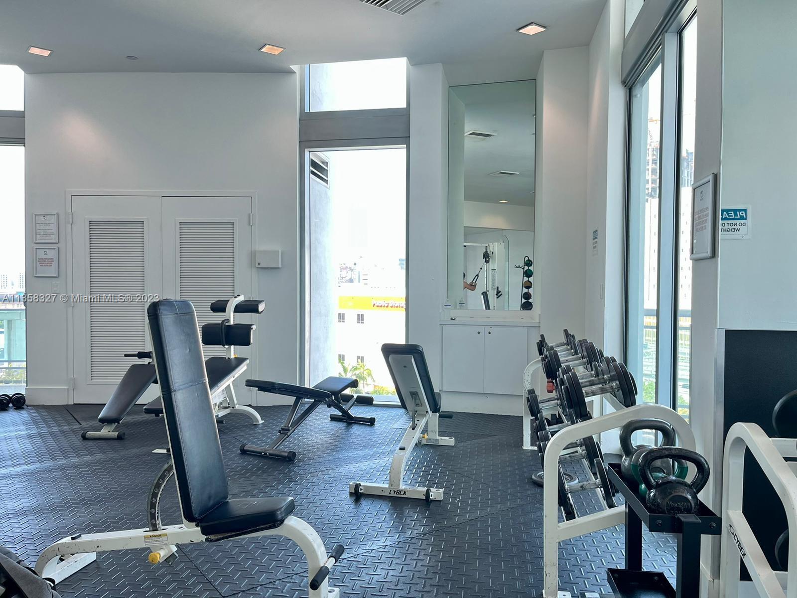 WIND CONDO - Residential Lease