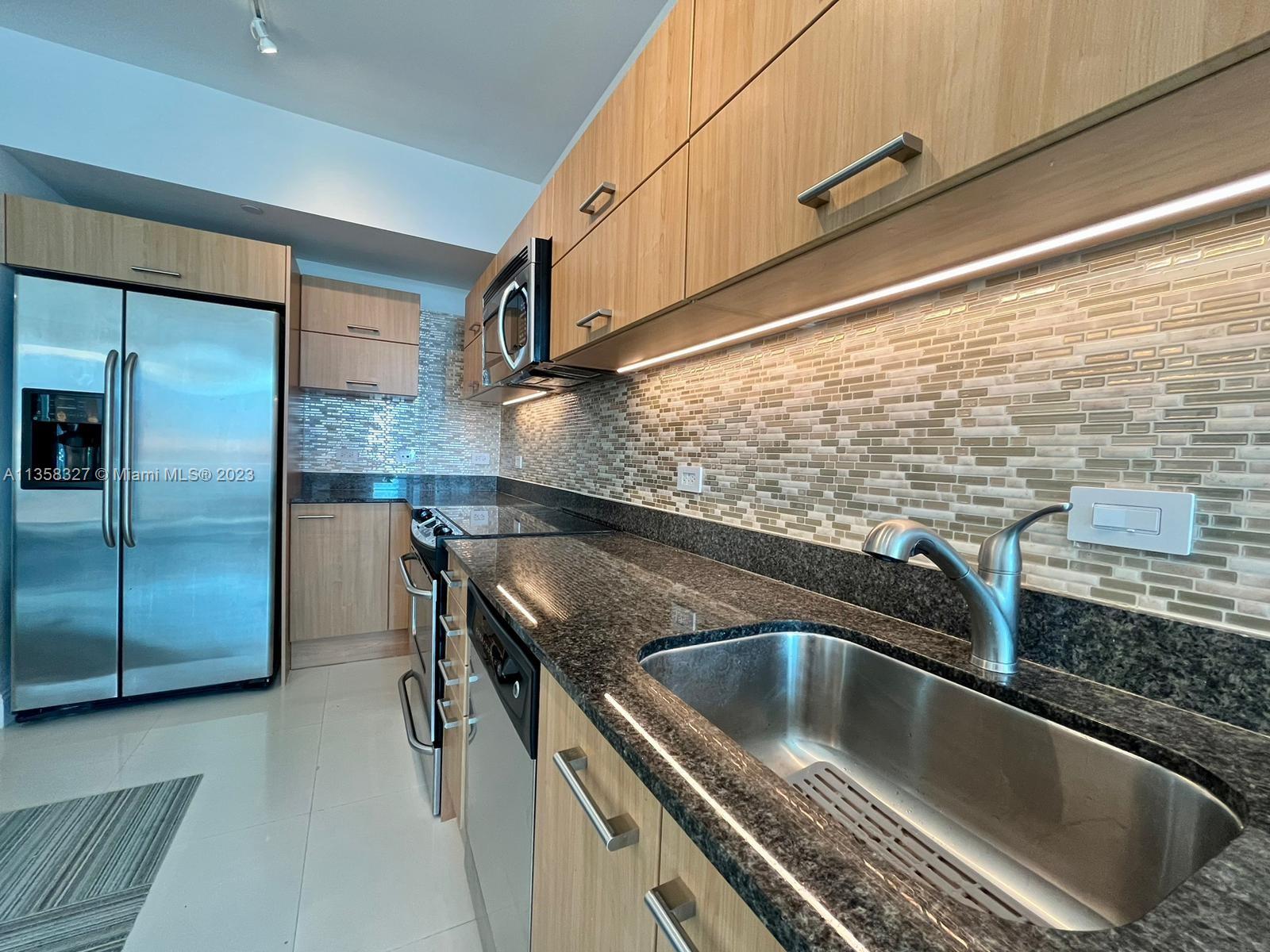 WIND CONDO - Residential Lease
