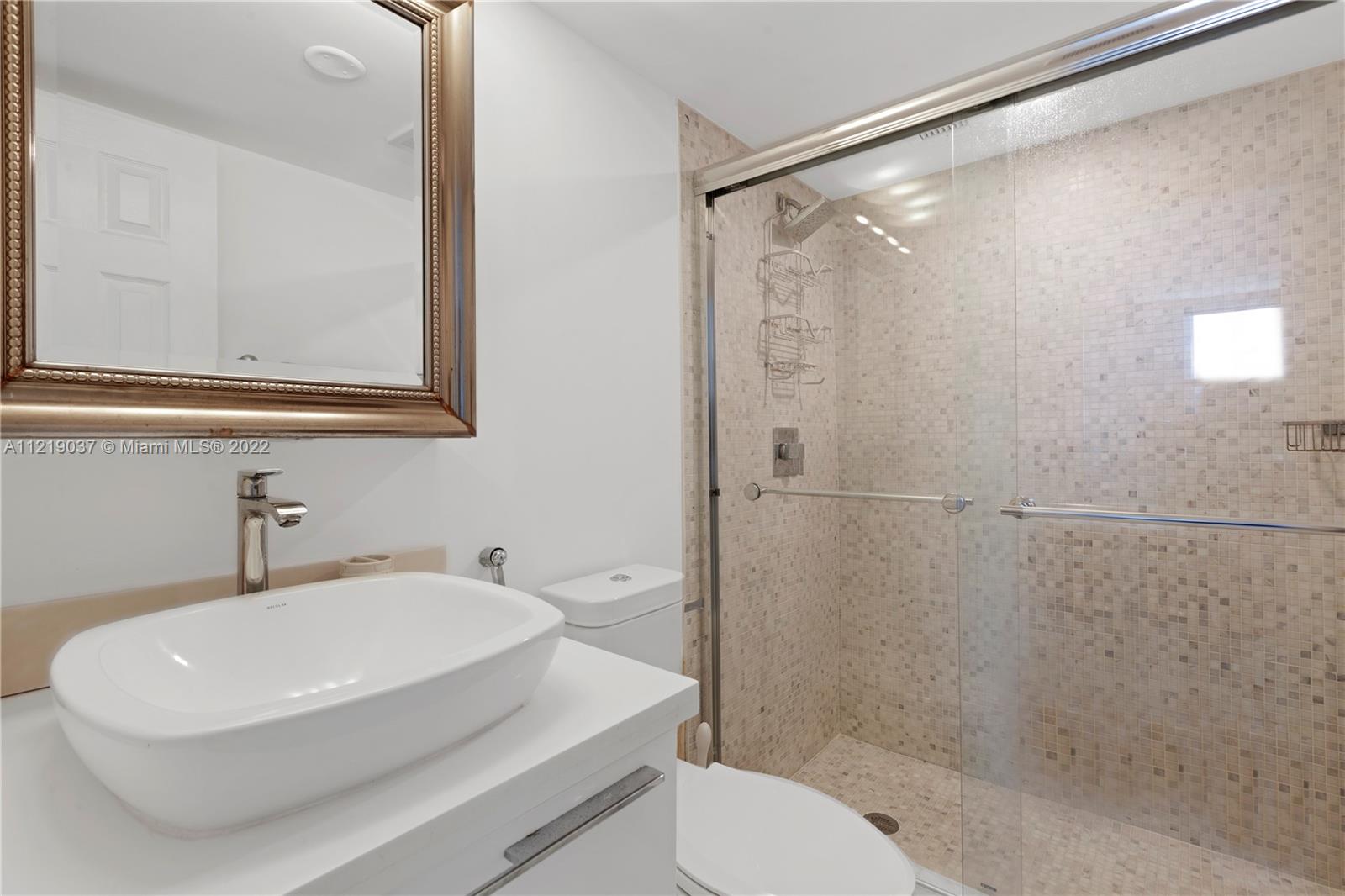 LINCOLN WEST TOWERS CONDO - Residential