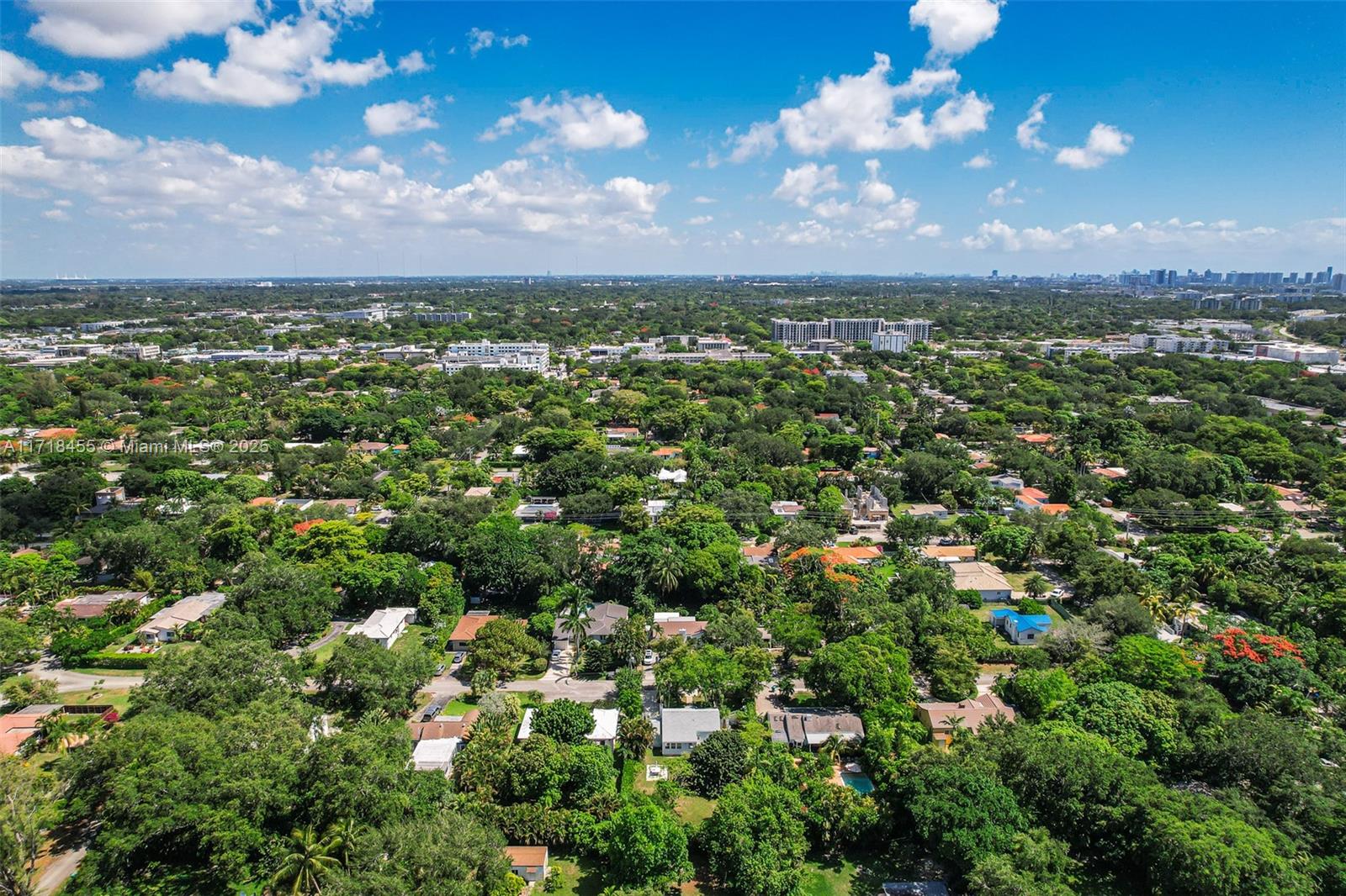 BISCAYNE LAWN AMD PLAT - Residential