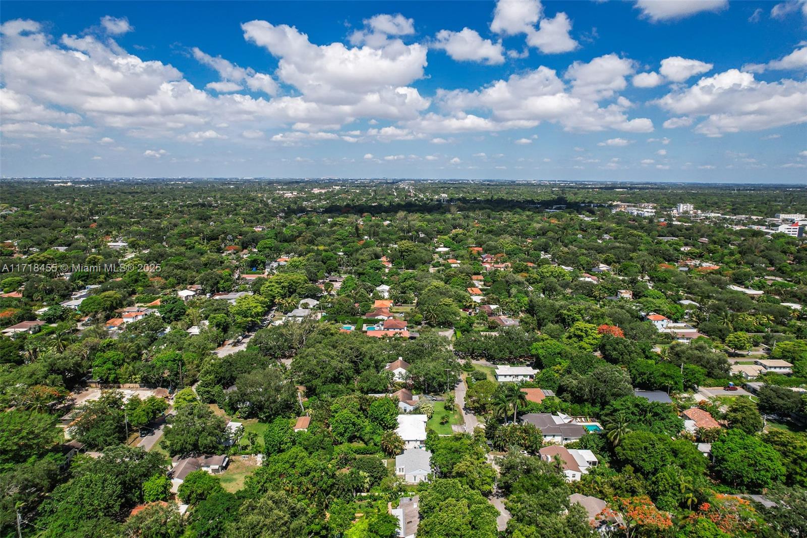 BISCAYNE LAWN AMD PLAT - Residential