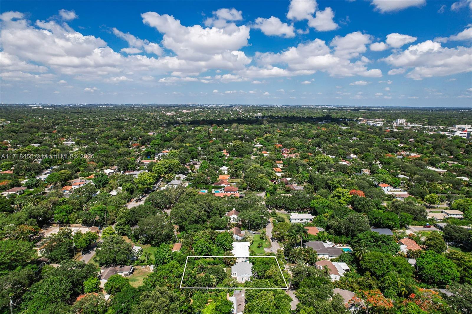 BISCAYNE LAWN AMD PLAT - Residential