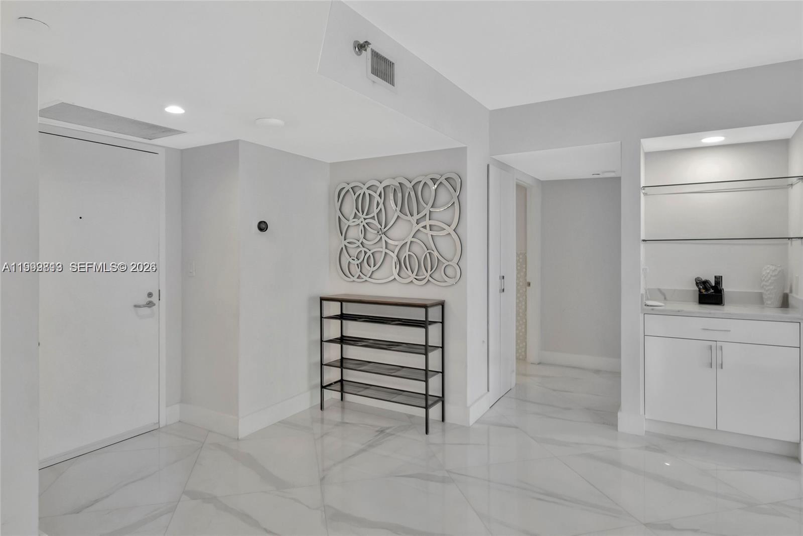 OCEANIA I CONDO - Residential
