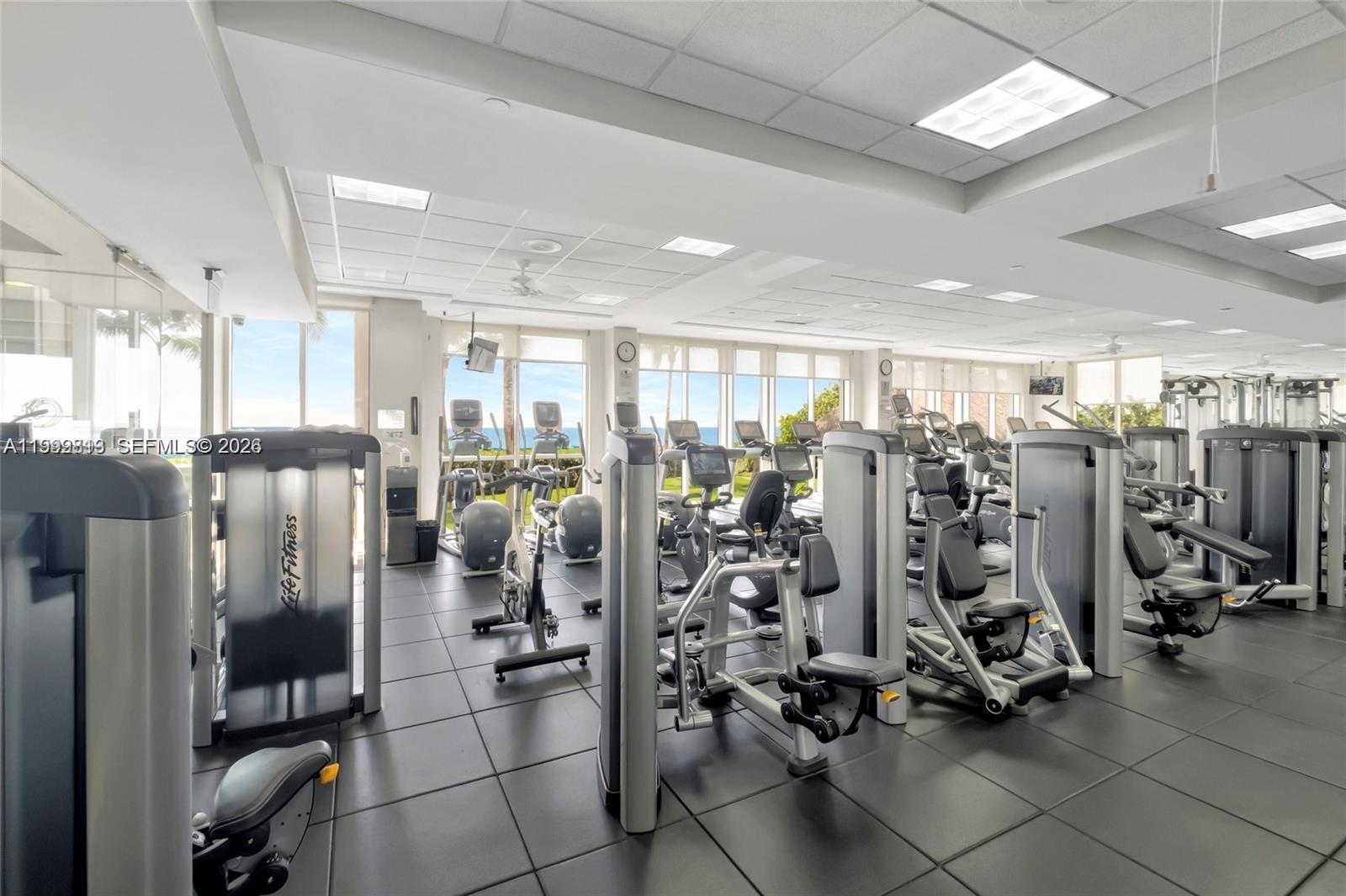 OCEANIA I CONDO - Residential