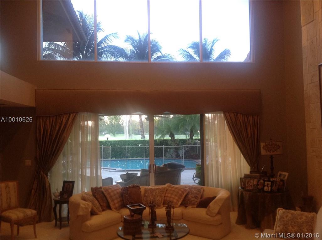 COUNTRY CLUB OF MIAMI EST - Residential