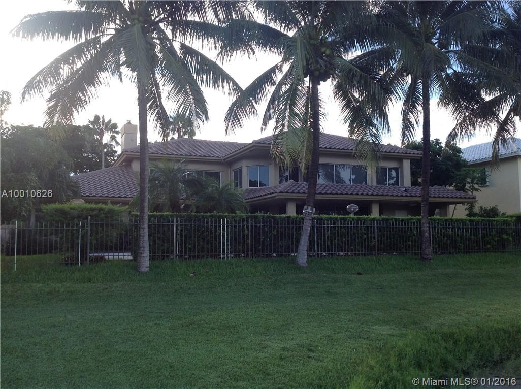 COUNTRY CLUB OF MIAMI EST - Residential